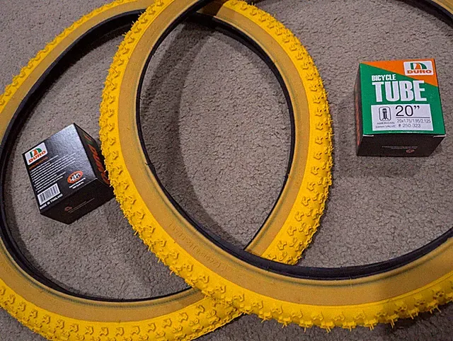 2 INNOVA YELLOW/GUMS BMX BICYCLE TIRES 20X2.125 (57-406) & TUBES,COMP 3 STYLE