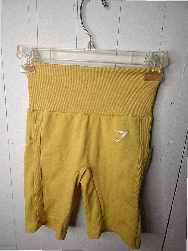 GymShark Women's XS Yellow Bicycle Shorts Scrunch Butt Seamless Side Pockets